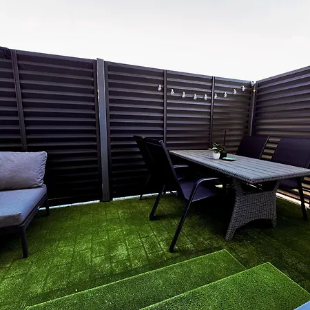 Roapart B2 2 Si 3 Terase Spatioase Si Parcare * Năvodari