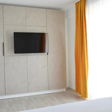 Roapart B2 2 Si 3 Terase Spatioase Si Parcare Năvodari